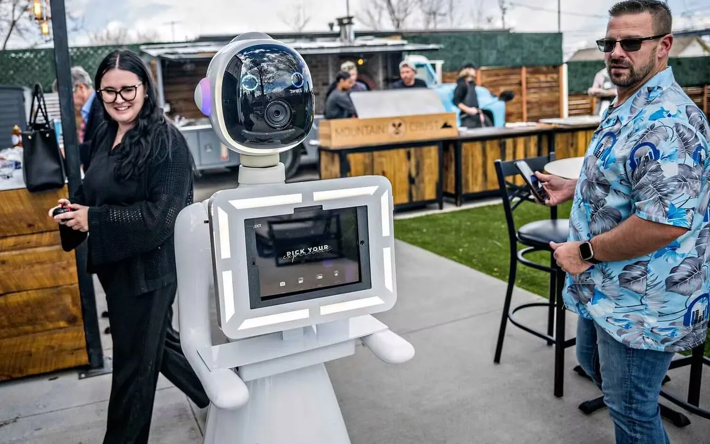 Rosie Robot AI photo booth at trade show event