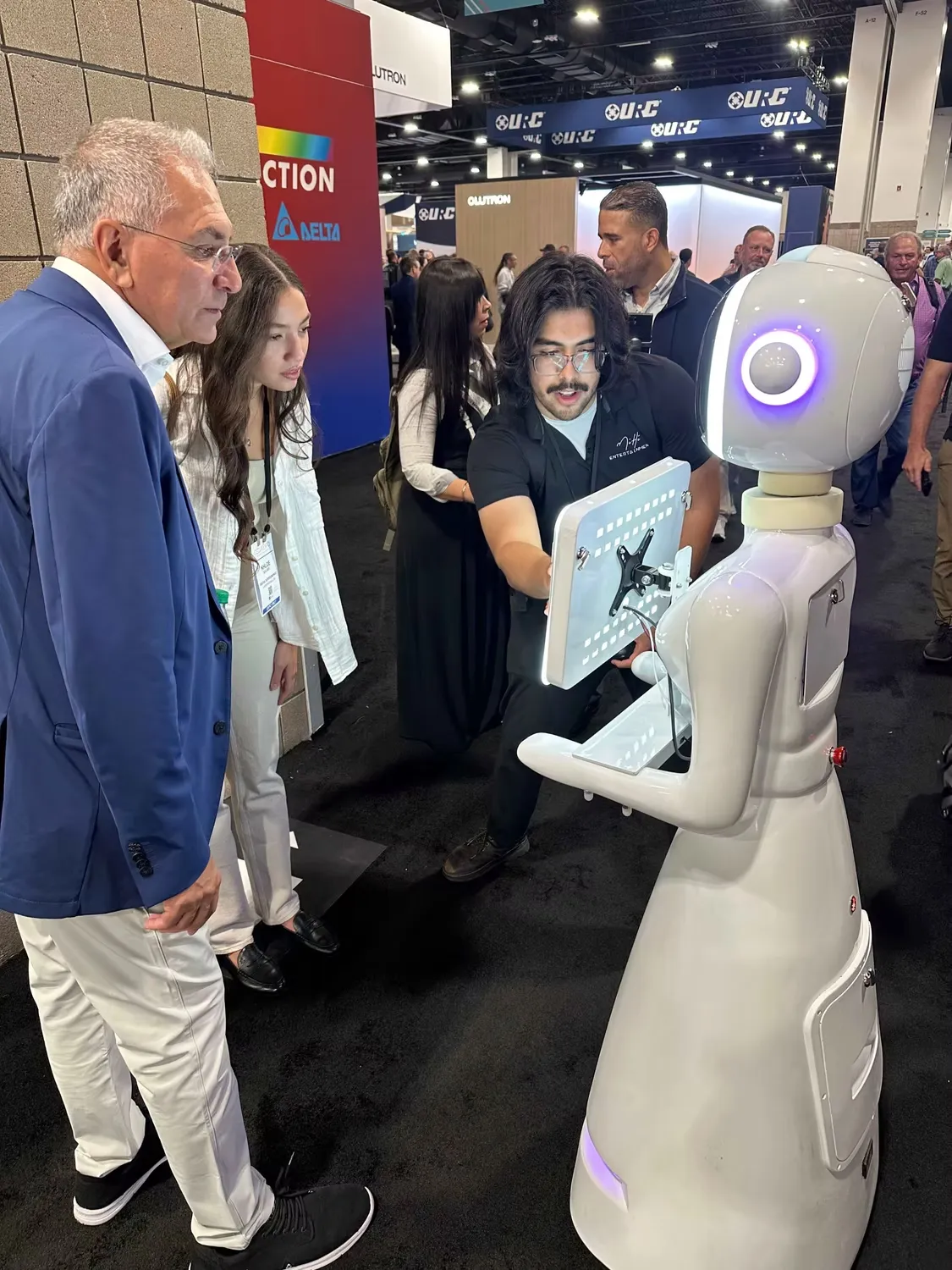 Robot photo booth technology with AI interaction